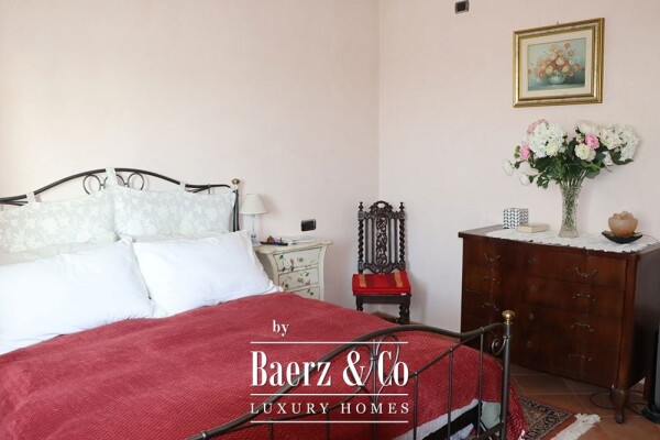 photo 33 Villa for sale 244 m²