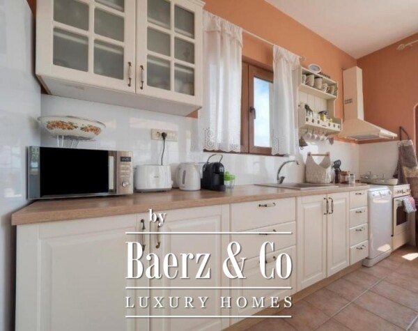 photo 11 Rustic Villa with Panoramic Views