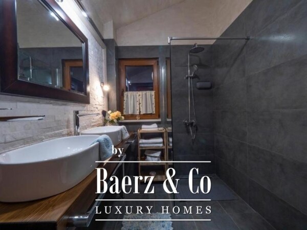 photo 18 Rustic Villa with Panoramic Views