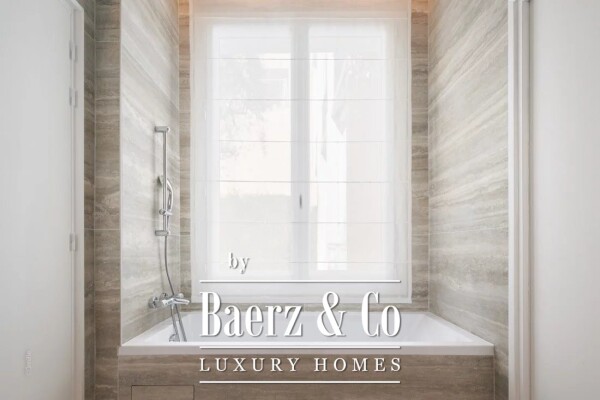 photo 9 Cannes Rue d'Antibes - Villa 100 metres from the Croisette beaches