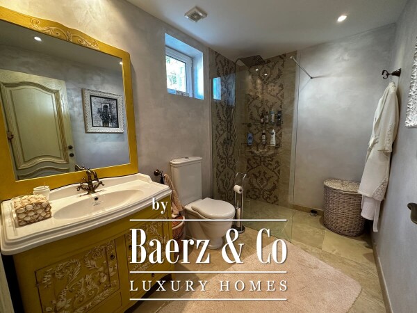 photo 22 Elegant Villas on Superb location in Sveti Stefan