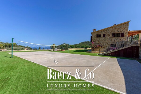 photo 13 Impressive Mansion with guest house, pool and sea views in Estellencs