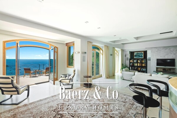 photo 7 Beautiful villa with panoramic sea view over the bay of Saint Jean Cap Ferrat