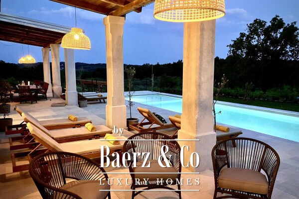 photo 70 Istria, Poreč, luxuriously renovated old school