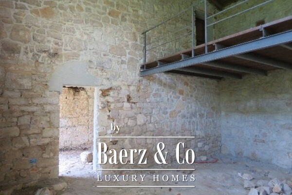 photo 6 Rovinj, impressive stone house on land plot 138.800 m2