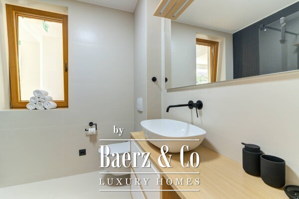 photo 15 Opatija, Volosko, luxurious four-bedroom apartment in the first row to the sea, NKP 132,51 m2