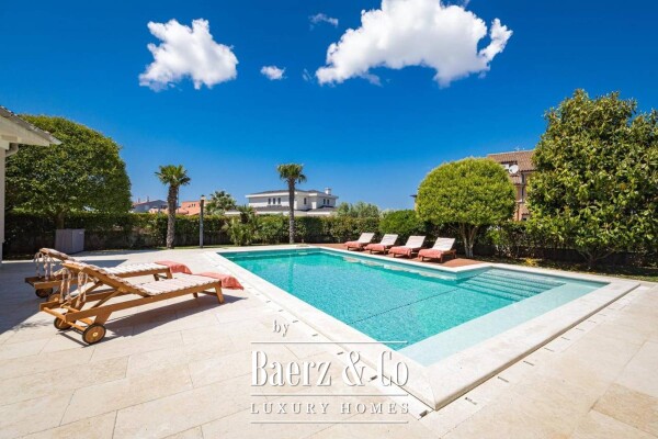 photo 30 Istria, Banjole, beautiful villa NKP 277 m2 on a large garden, 300 m from the sea