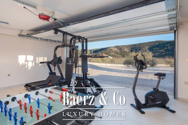 photo 27 Marina, an exceptional property near the sea