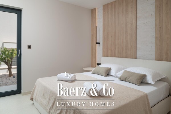 photo 13 Split, Podstrana, urban villa with swimming pool, sauna, jacuzzi and a garage