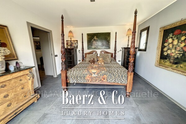 photo 15 Contemporary villa with views of the vineyards and pool