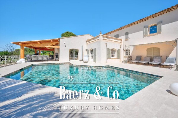 photo 2 Super property in a closed domain, sea view