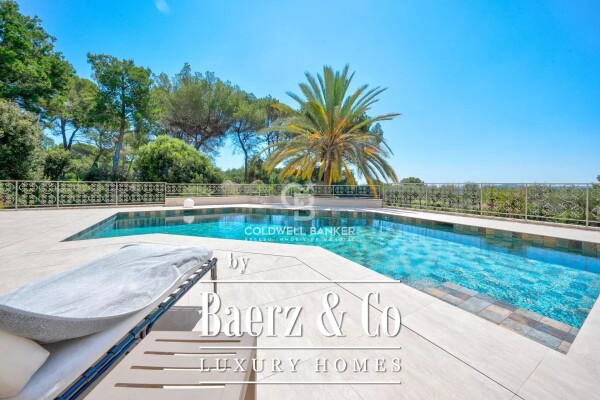 photo 8 Super property in a closed domain, sea view