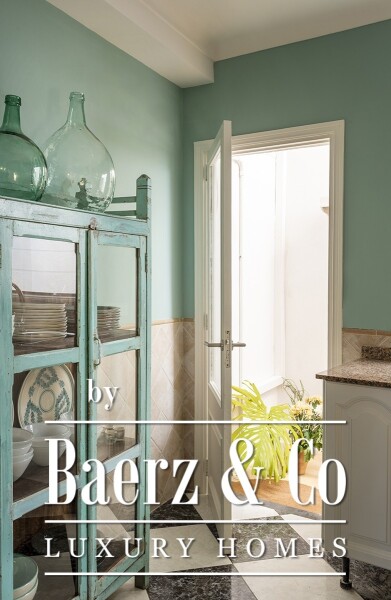 photo 18 Boutique townhouse with stunning views and rental license