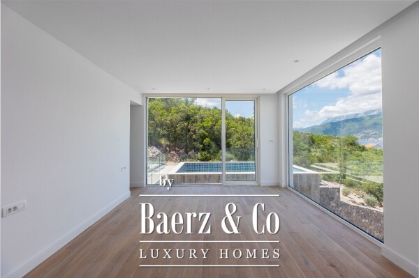 photo 14 Modern Five Bedroom Villa with Seaview in Tivat