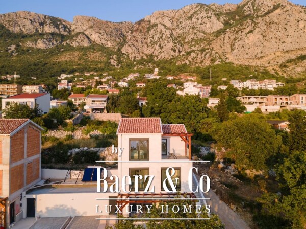 photo 15 Luxury Three Bedroom Villa in Sveti Stefan