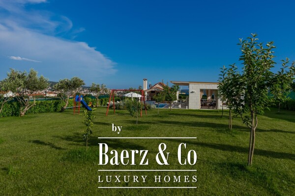 photo 34 Seget Donji, exceptional property with two buildings, swimming pool, jucuzzi and garden