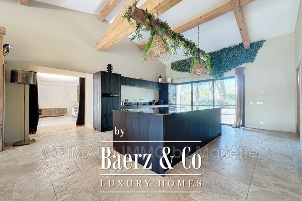 photo 15 beautiful renovated villa with swimming pool and 6 bedrooms