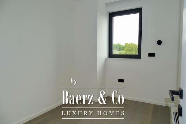 photo 4 Krk, a three-bedroom apartment with a living area 120m2, garden, and basement