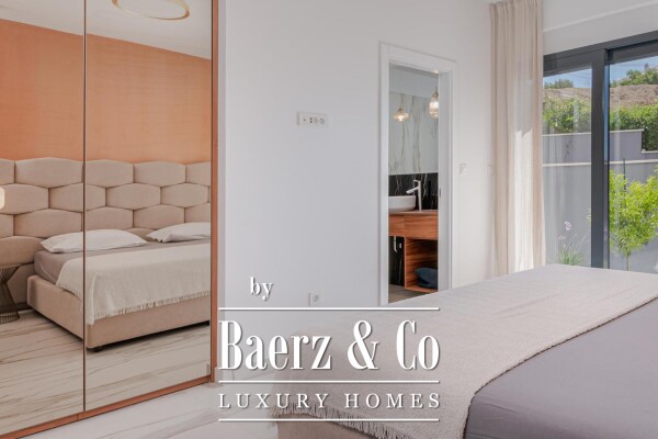 photo 12 Podstrana, luxury villa with a roof terrace and a wonderful view