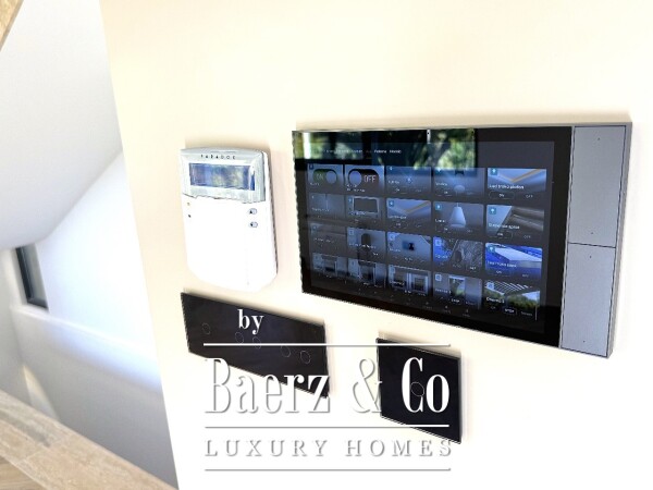 photo 12 Luxury Villa in Budva Municipality with a Pool