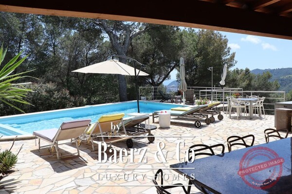 photo 10 Villa for sale 166 m²