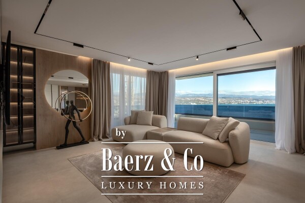 photo 3 Opatija, luxurious four-room apartment with a view of the sea, NKP 138 m2