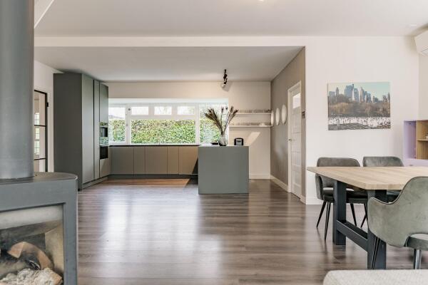 photo 16 Nieuw-Loosdrechtsedijk 60