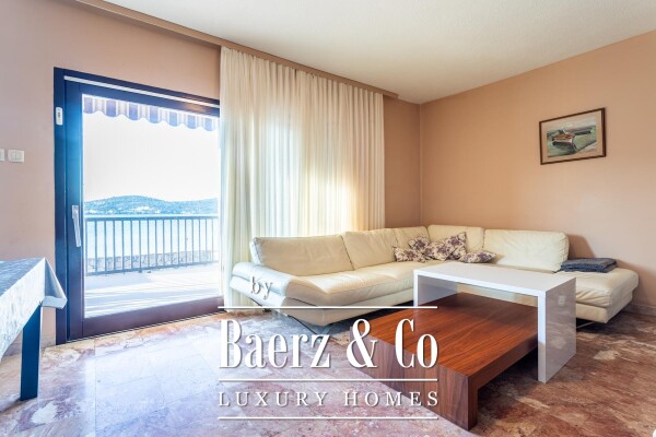 photo 1 Rogoznica, Zatoglav, House on the beach