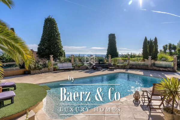 photo 3 Sumptuous Villa near Mougins with Panoramic Sea View