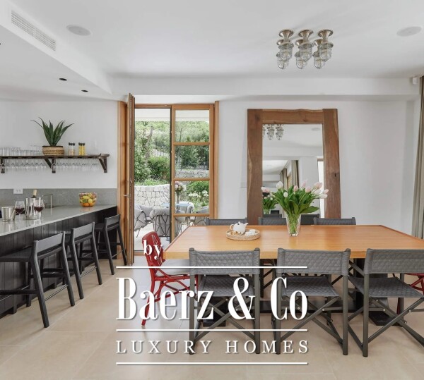 photo 12 Magnificent Villa in Budva with Pool and Garden