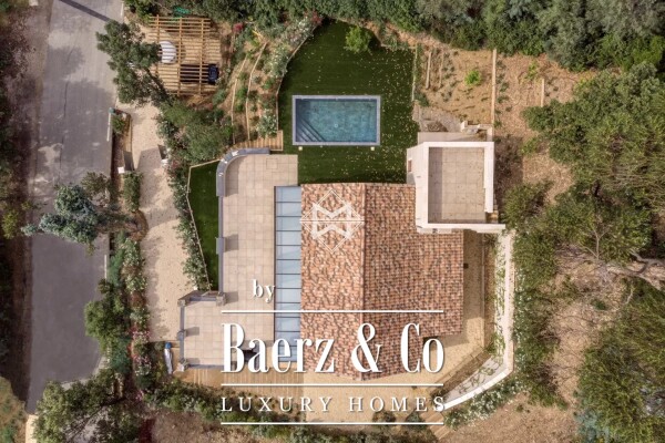 photo 5 In La Croix-Valmer - turnkey villa with open views of nature and a glimpse of the sea