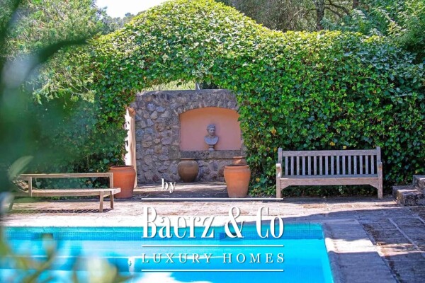 photo 15 Beautiful historic estate in S’Arracó with spectacular gardens