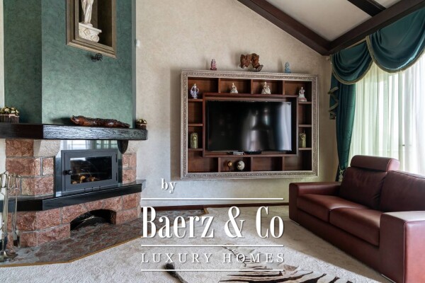 photo 7 Luxurious Villa in Becici with a Holiday Home and a Guest House