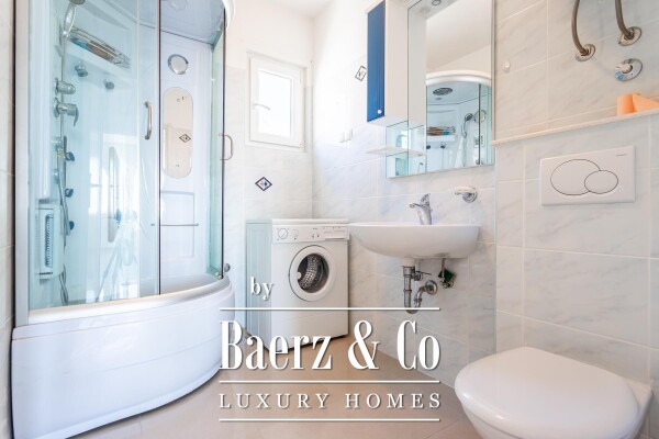 photo 5 Podstrana, house with four  apartments, 340m2