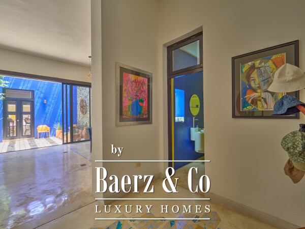 photo 12 Villa Rosa - Perfection in Santa Ana district, 3 bedroom + garage