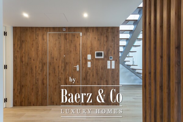 photo 13 Luxury duplex T3+1 with Mezzanine, in a quiet street in Carcavelos