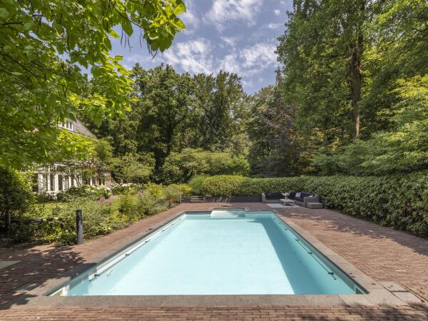 photo 44 Burgemeester de Manlaan 98