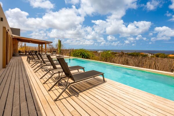 photo 17 Crown West 206