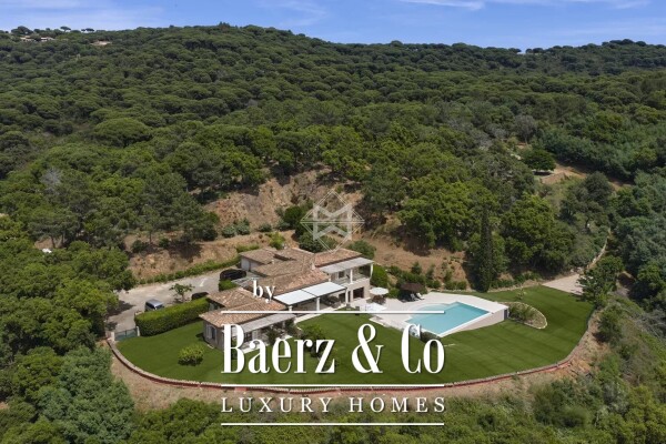 photo 1 Property surrounded by nature on the heights of La Croix-Valmer