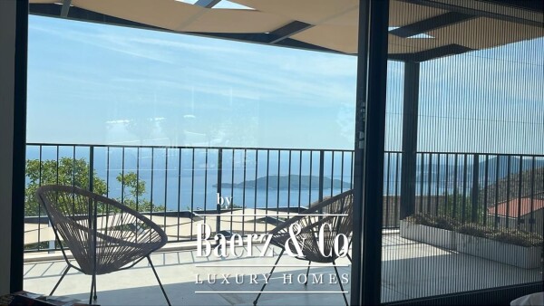 photo 11 Complex of Villas wiith a Sea View in Budva
