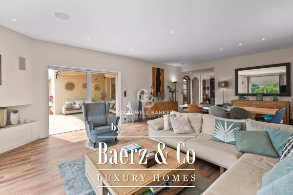 photo 3 VILLA IN A SECURE DOMAIN