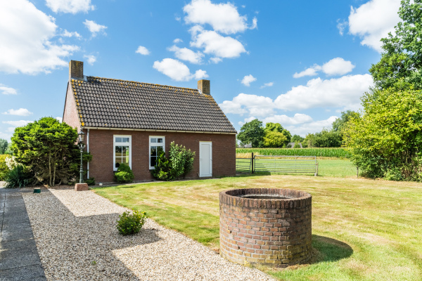 photo 45 Heuvelstraat 8