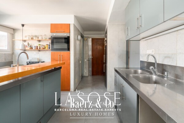 photo 10 Barcelona, Les Tres Torres