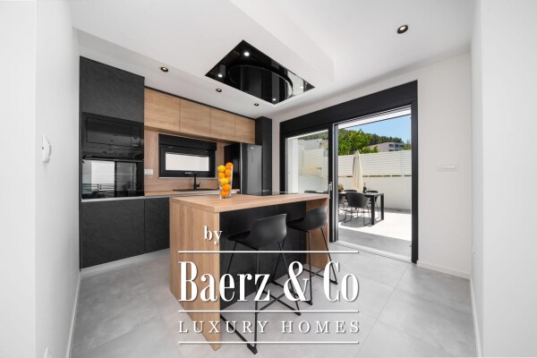 photo 8 Makarska, two-story, three-room apartment, with pool