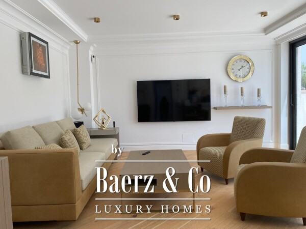 photo 2 Robust corner plot chalet in Tenerife south