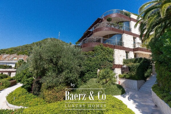 photo 3 Luxurious Apartment in a 5* Hotel in Budva