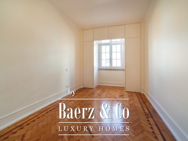 photo 16 3-Bedroom Apartment, with Natural Light - Campo de Ourique / Amoreiras