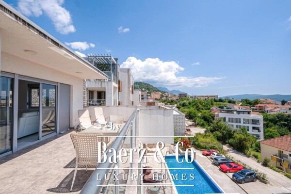 photo 4 Penthouse with a Sea View in Tivat