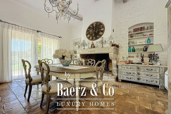 photo 14 property in the vineyards with 3 bedrooms, 4 single storey g