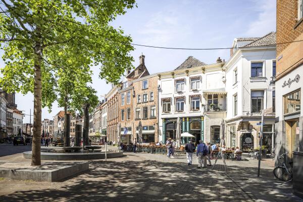 photo 54 Zaadmarkt 93